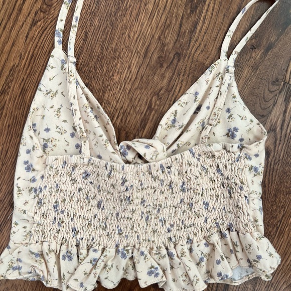 VICI x-small floral crop top - Picture 2 of 3
